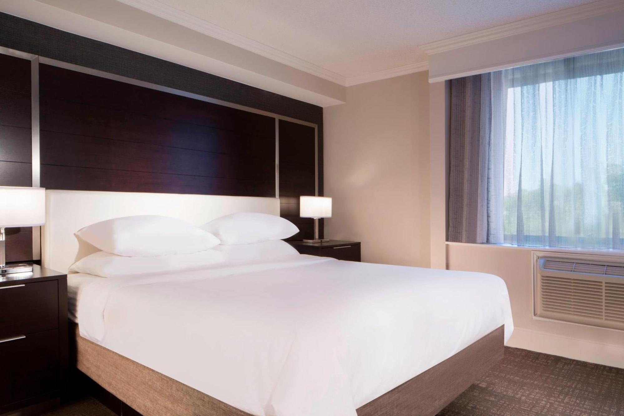 ホテル Marriott Raleigh Durham Research Triangle Park Clegg エクステリア 写真