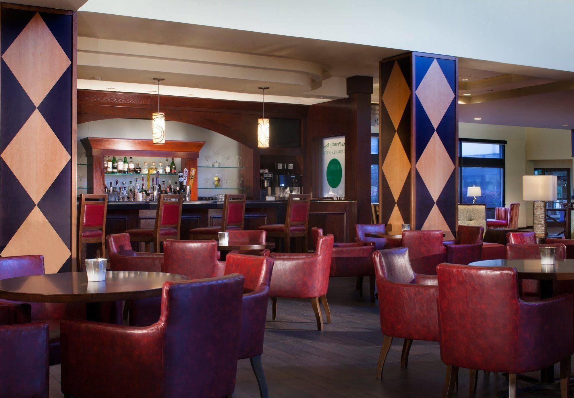 ホテル Marriott Raleigh Durham Research Triangle Park Clegg エクステリア 写真